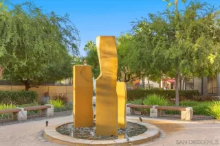 Photo #5: 230021191 Listing