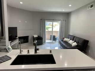 Photo #2: 230021198 Listing