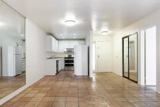 Photo #6: 230021216 Listing