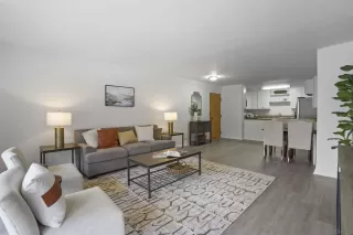 Photo #2: 230021229 Listing