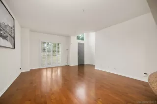 Photo #5: 230021246 Listing