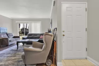 Photo #4: 230021303 Listing 