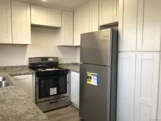 Photo #5: 230021347 Listing