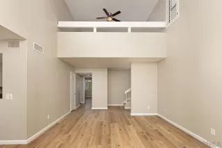 Photo #2: 230021370 Listing 