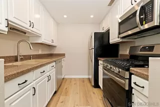 Photo #4: 230021370 Listing 