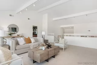 Photo #4: 230021403 Listing 