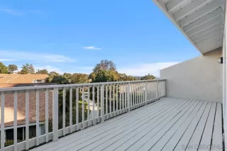 Photo #5: 230021403 Listing 