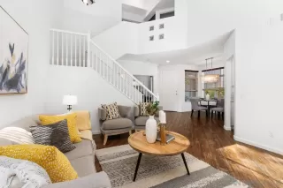 Photo #4: 230021405 Listing