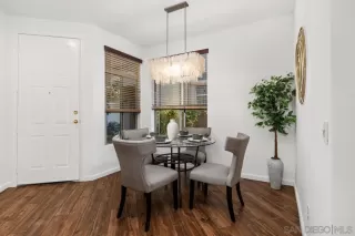 Photo #5: 230021405 Listing