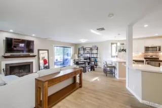 Photo #3: 230021447 Listing