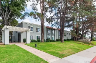 Photo #2: 230021461 Listing