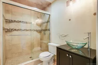 Photo #4: 230021487 Listing