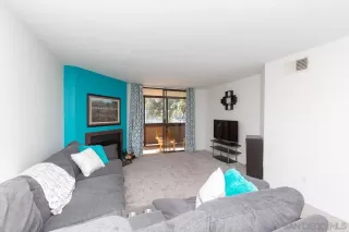 Photo #4: 230021490 Listing