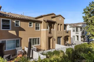 Photo #1: 230021543 Listing