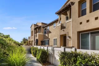 Photo #2: 230021543 Listing