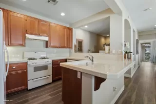 Photo #2: 230021575 Listing 