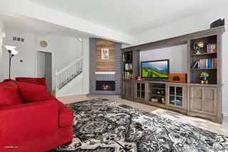 Photo #4: 230021586 Listing