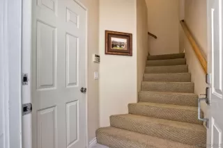 Photo #2: 230021611 Listing