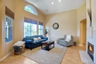 Photo #4: 230021611 Listing