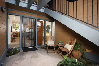 Photo #3: 230021660 Listing