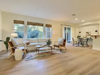 Photo #2: 230021668 Listing