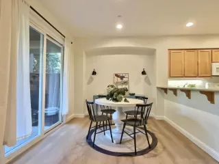 Photo #5: 230021668 Listing