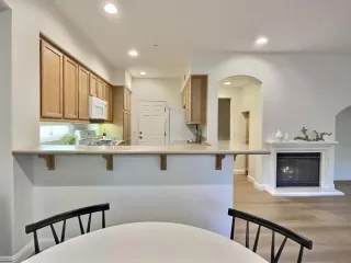 Photo #6: 230021668 Listing