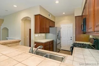 Photo #1: 230021671 Listing