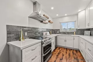 Photo #5: 230021674 Listing