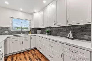 Photo #6: 230021674 Listing