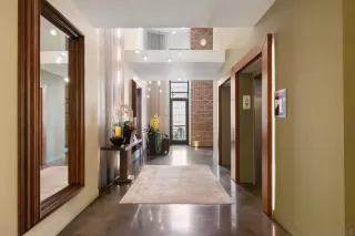 Photo #5: 230021678 Listing