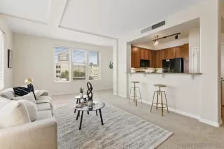 Photo #4: 230021691 Listing