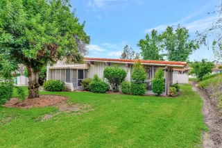 Photo #4: 230021703 Listing 