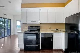 Photo #4: 230021754 Listing