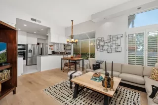 Photo #4: 230021860 Listing