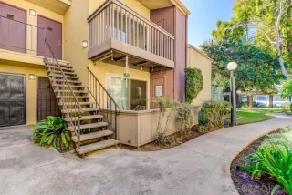 Photo #2: 230021865 Listing