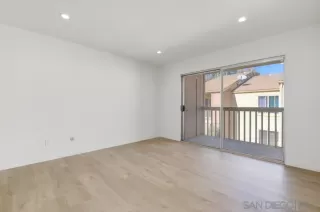 Photo #4: 230021865 Listing