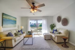 Photo #3: 230021875 Listing