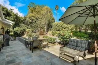 Photo #2: 230021880 Listing