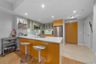 Photo #5: 230021924 Listing 