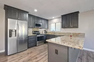 Photo #1: 230021931 Listing