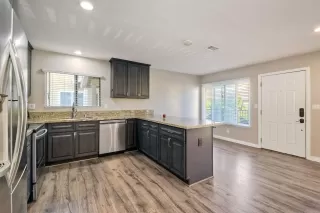 Photo #2: 230021931 Listing