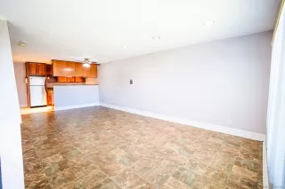 Photo #6: 230021948 Listing 