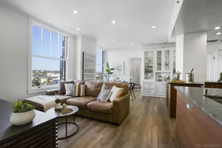 Photo #1: 230021952 Listing