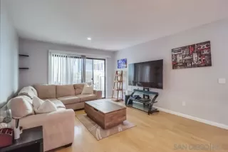 Photo #4: 230021954 Listing