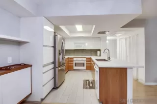 Photo #5: 230021954 Listing