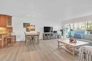 Photo #6: 230021955 Listing