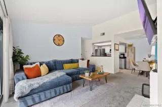 Photo #4: 230021986 Listing