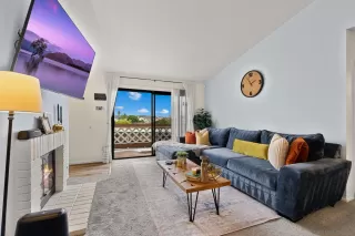 Photo #5: 230021986 Listing