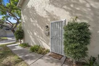 Photo #2: 230021996 Listing